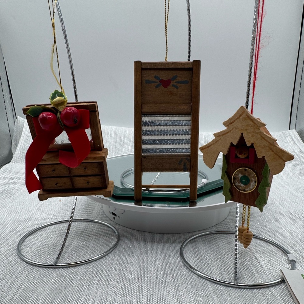 Christmas ornaments Rustic wooden cuckoo clock, washboard and bureau VTG